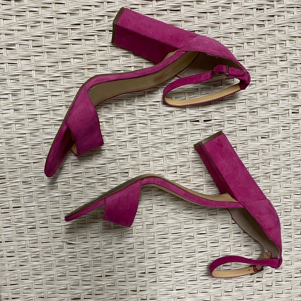 Ivanka Trump Fuchsia Heels - Picture 3 of 3